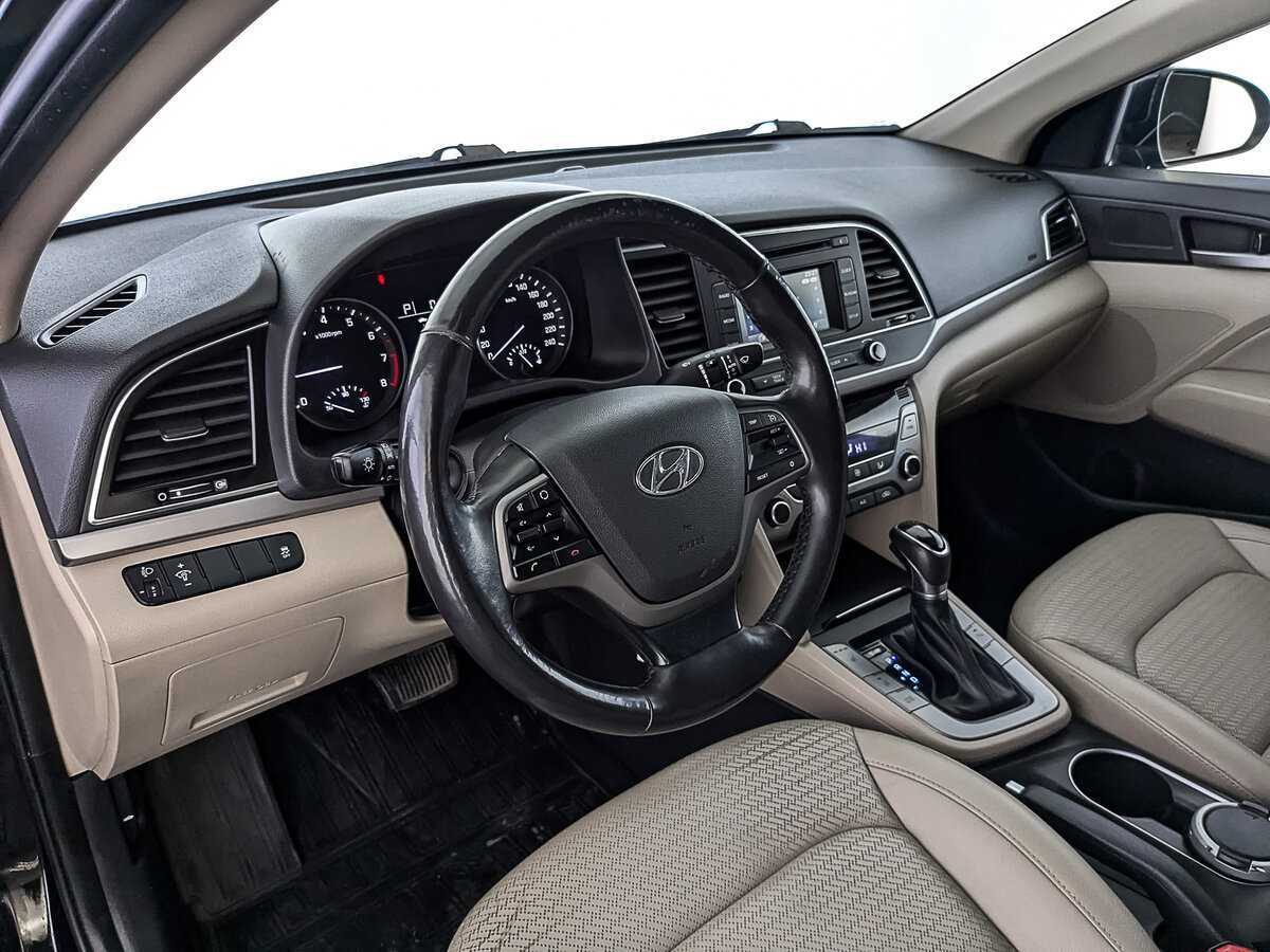 Hyundai Elantra б/у, 2017, Автоматическая. Фото: #14