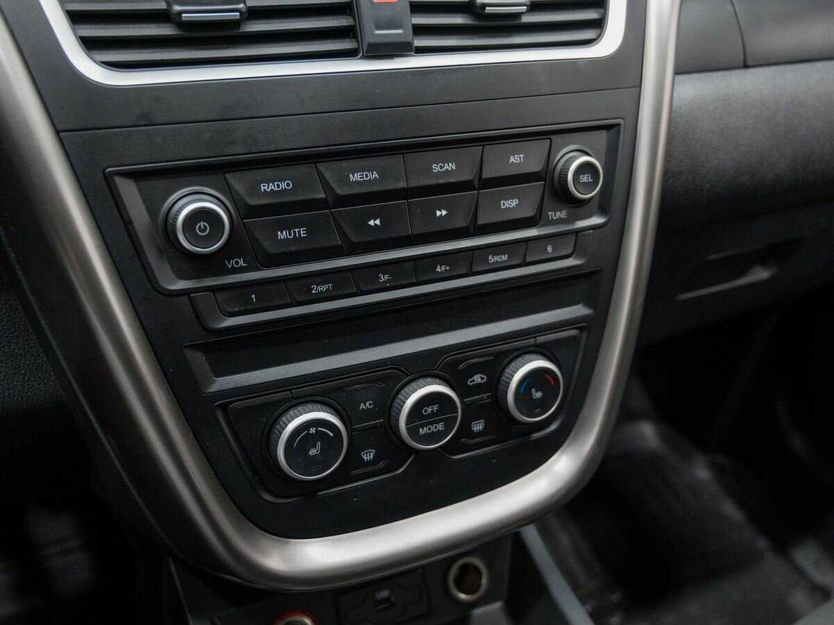 FAW Besturn X80 б/у, 2018, Механическая. Фото: #17