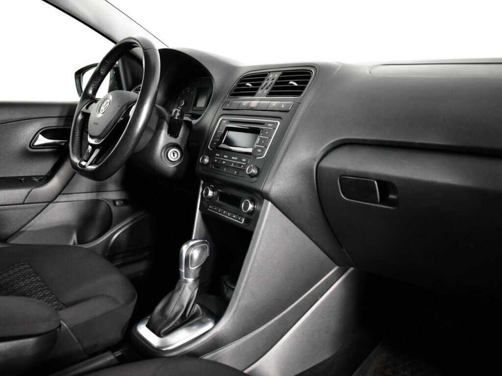 Volkswagen Polo б/у, 2015, Автоматическая. Фото: #8