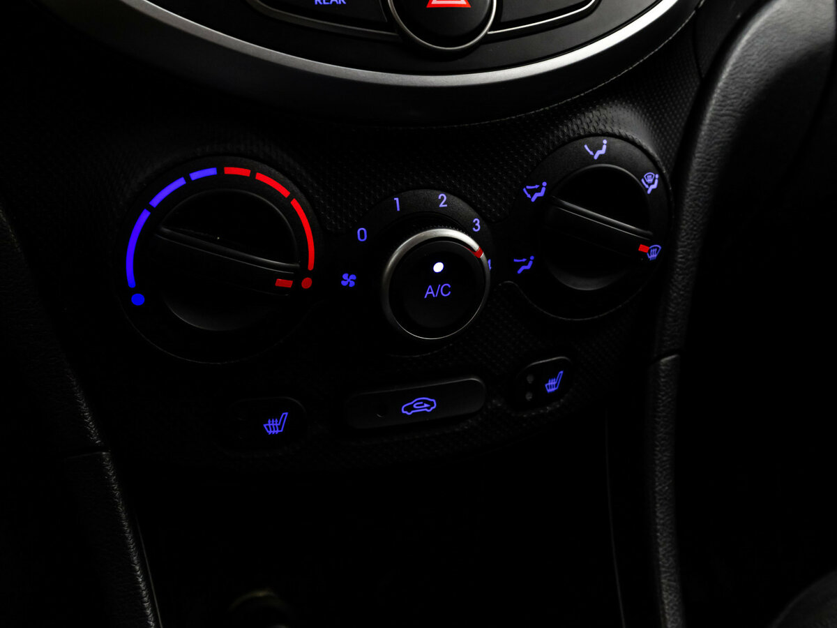 Hyundai Solaris б/у, 2015, Автоматическая. Фото: #10