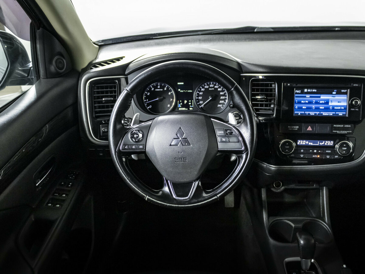 Mitsubishi Outlander б/у, 2015, Вариатор. Фото: #9