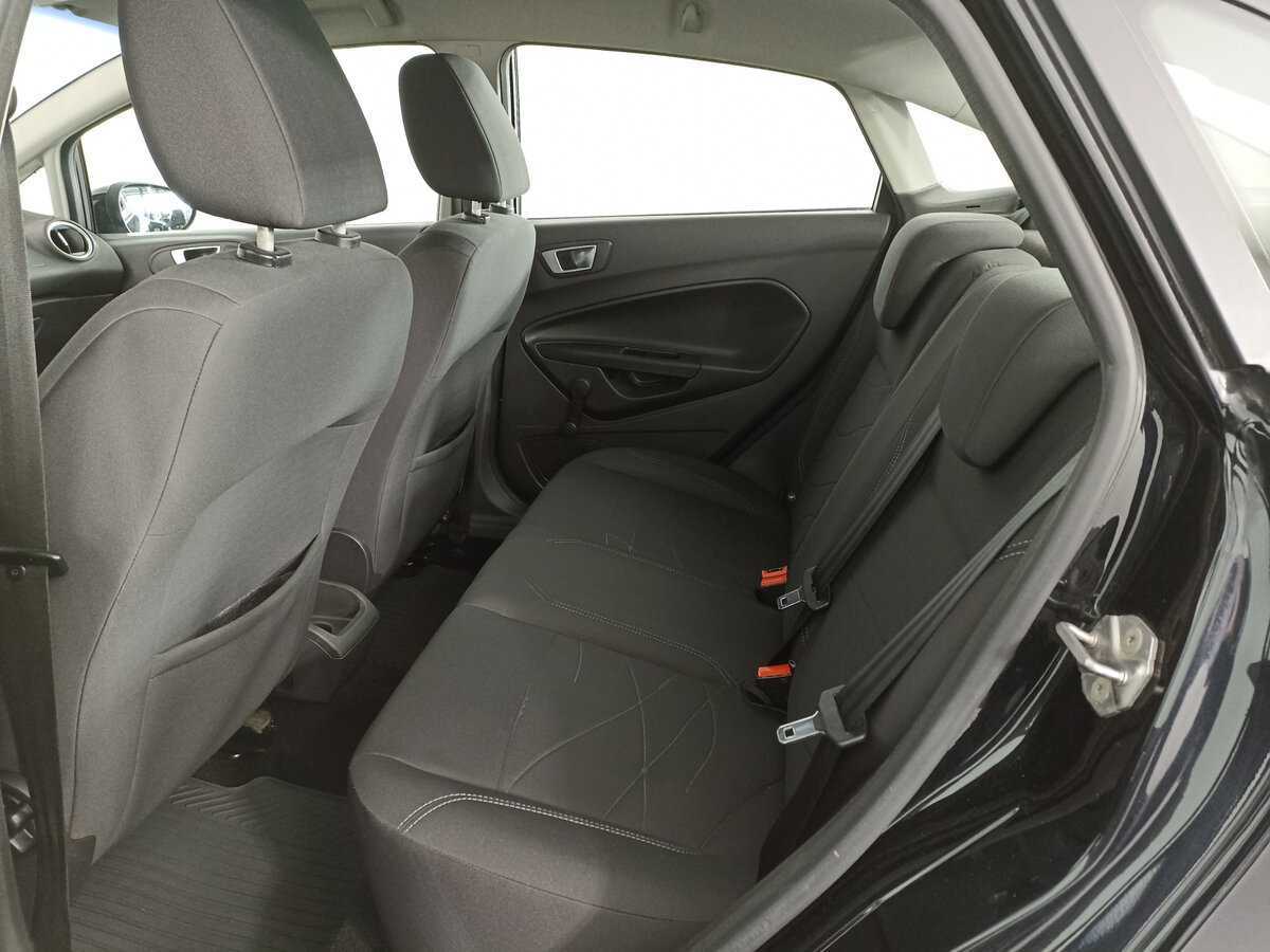 Ford Fiesta б/у, 2015, Механическая. Фото: #11