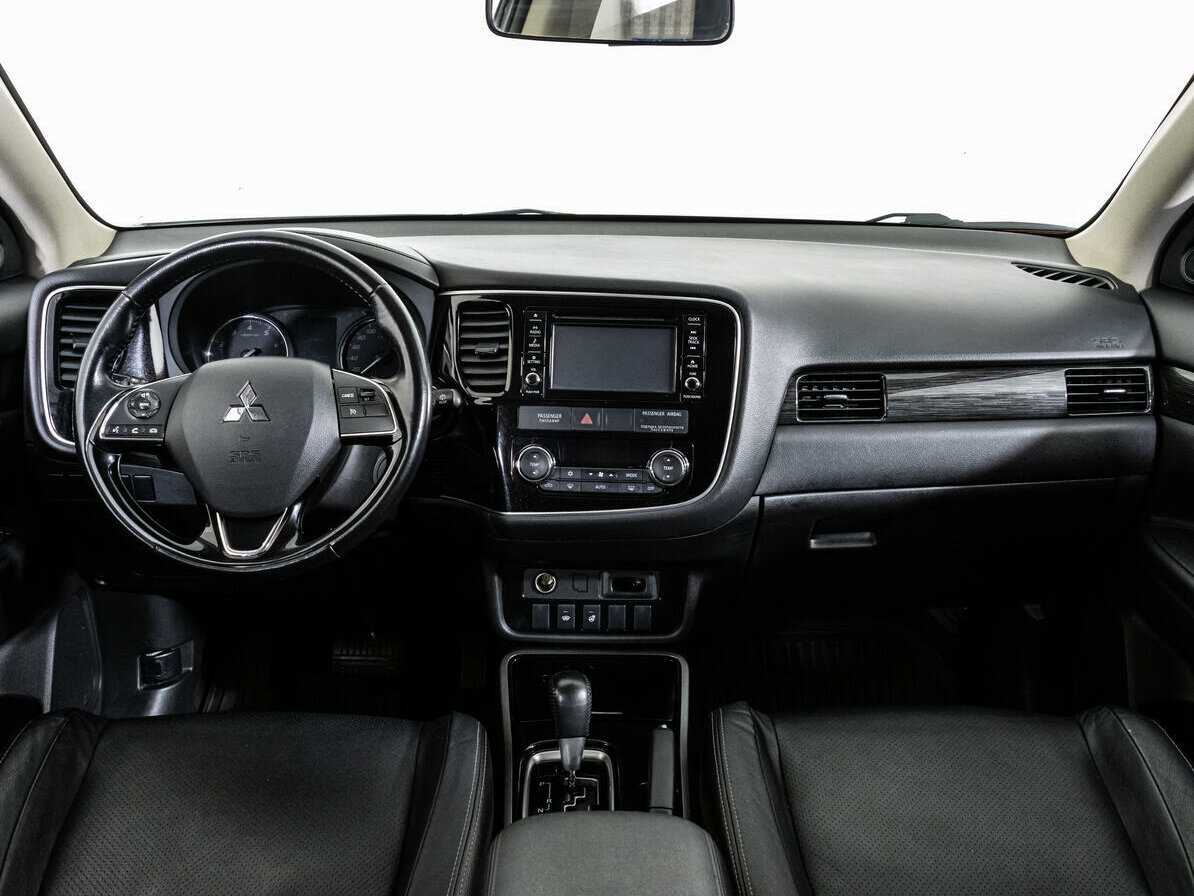 Mitsubishi Outlander б/у, 2017, Вариатор. Фото: #9