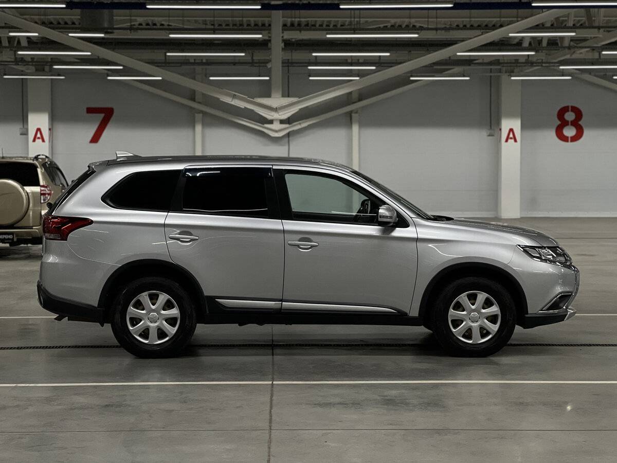 Mitsubishi Outlander б/у, 2017, Вариатор. Фото: #3