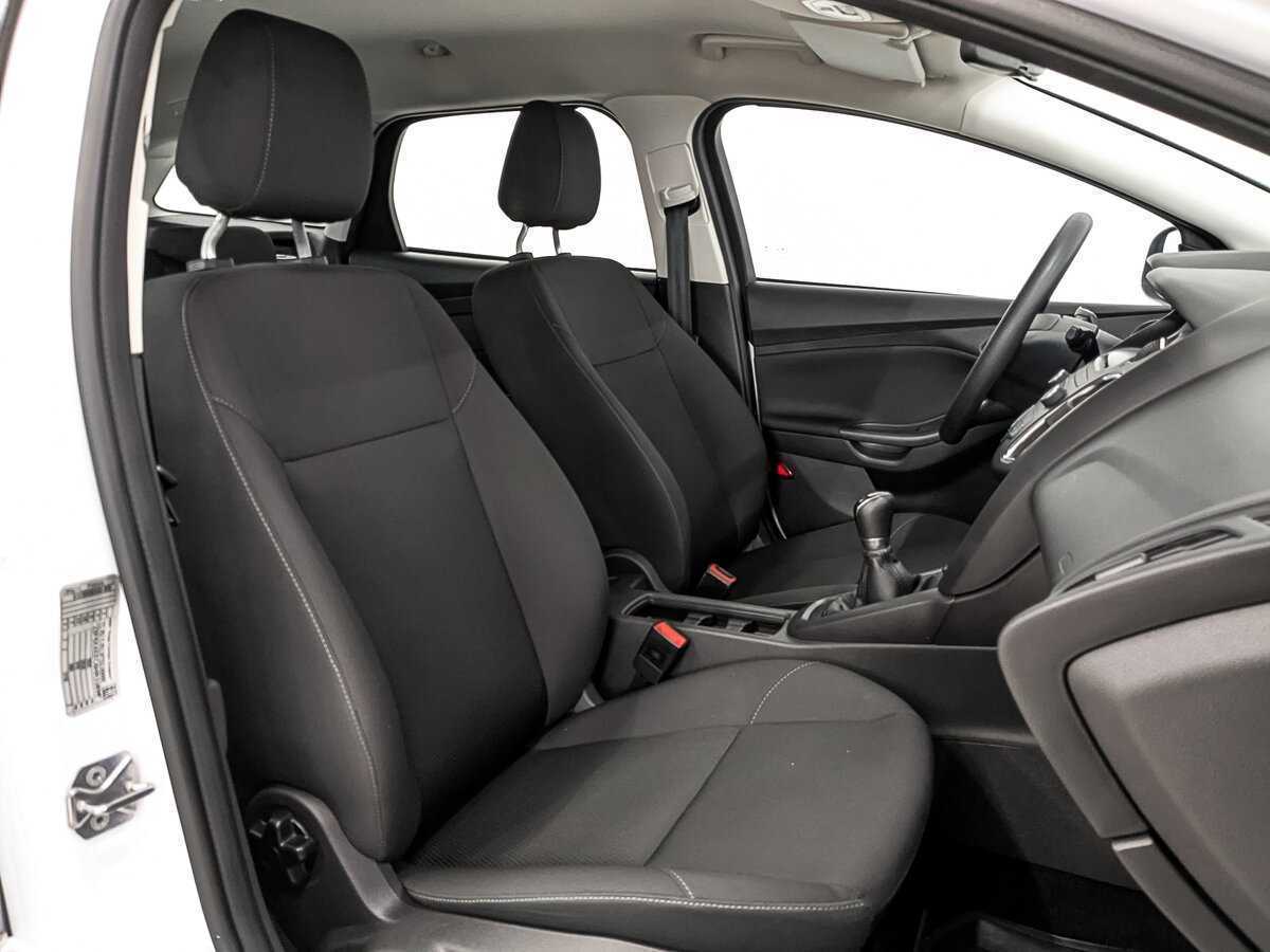 Ford Focus б/у, 2017, Механическая. Фото: #21