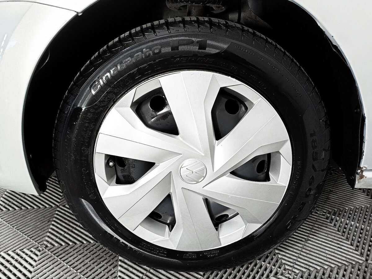 Volkswagen Polo б/у, 2013, Механическая. Фото: #17