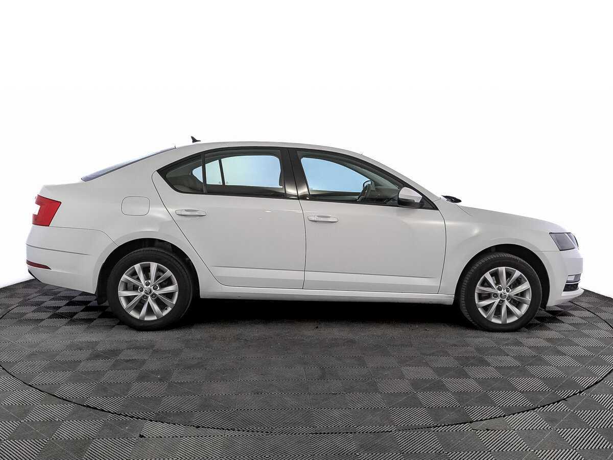 Skoda Octavia б/у, 2019, Автоматическая. Фото: #3