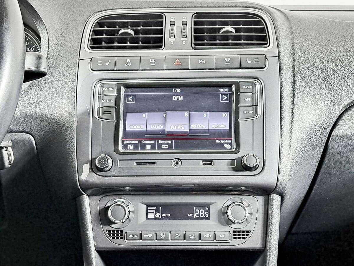 Volkswagen Polo б/у, 2018, Роботизированная. Фото: #9