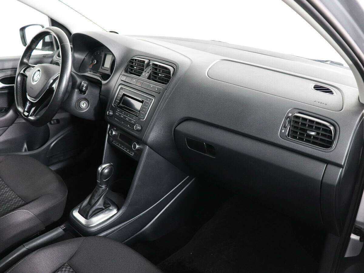 Volkswagen Polo б/у, 2016, Автоматическая. Фото: #9