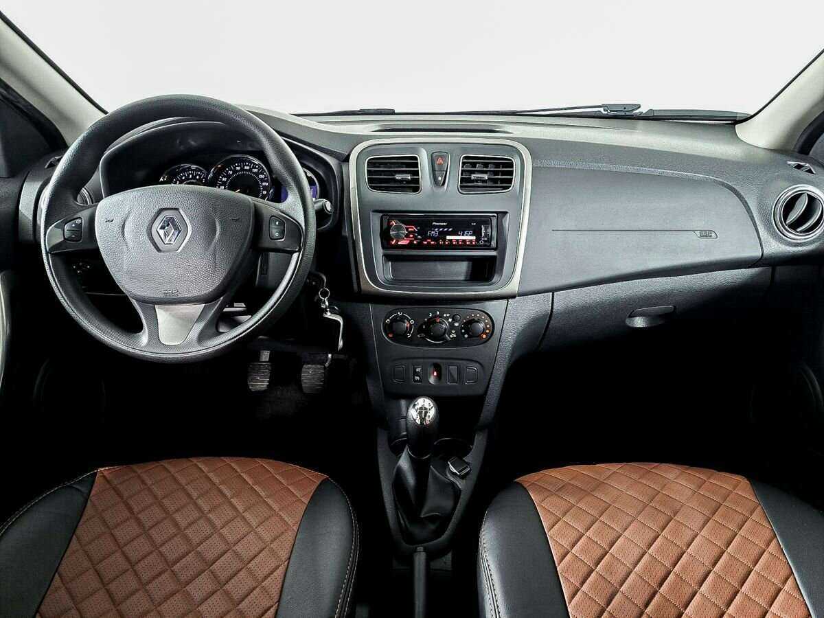 Renault Sandero б/у, 2018, Механическая. Фото: #11