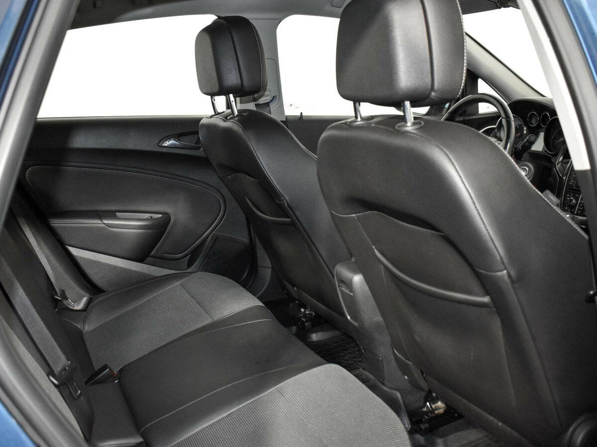 Opel Astra б/у, 2013, Автоматическая. Фото: #10