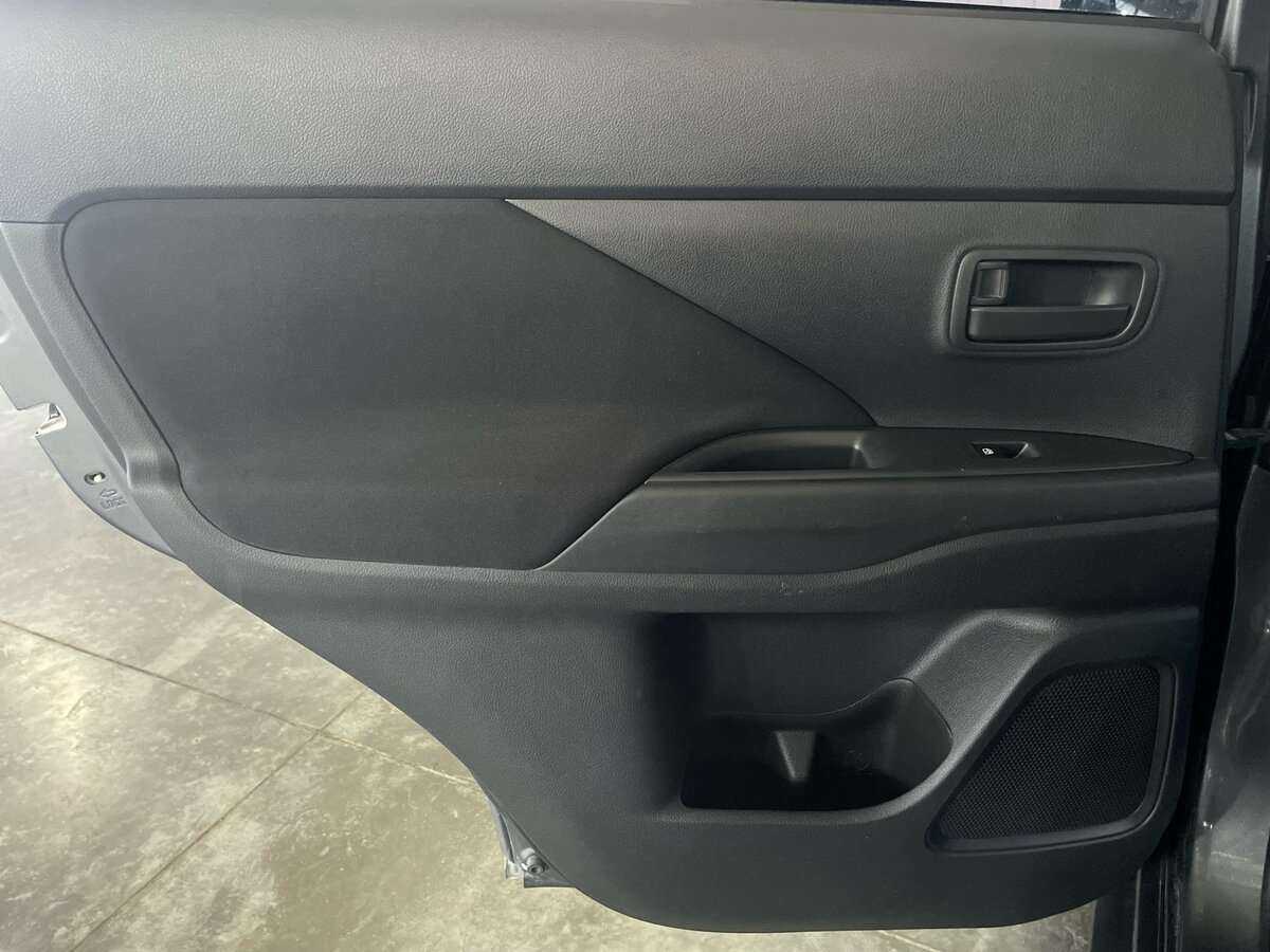 Mitsubishi Outlander б/у, 2018, Вариатор. Фото: #19