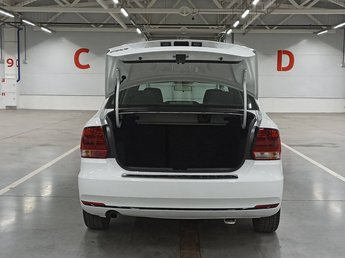 Volkswagen Polo б/у, 2018, Механическая. Фото: #9