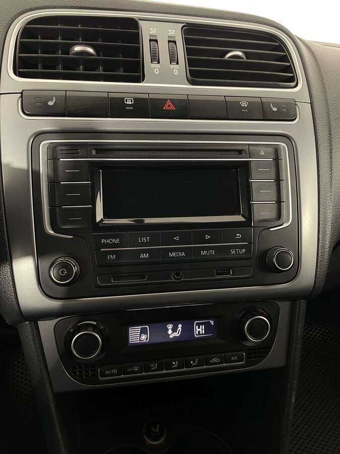 Volkswagen Polo б/у, 2016, Автоматическая. Фото: #14