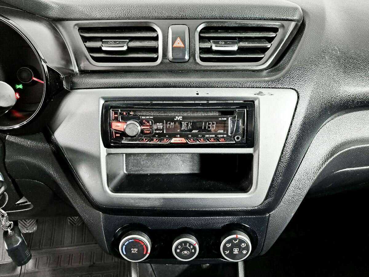 Kia Rio б/у, 2015, Механическая. Фото: #12