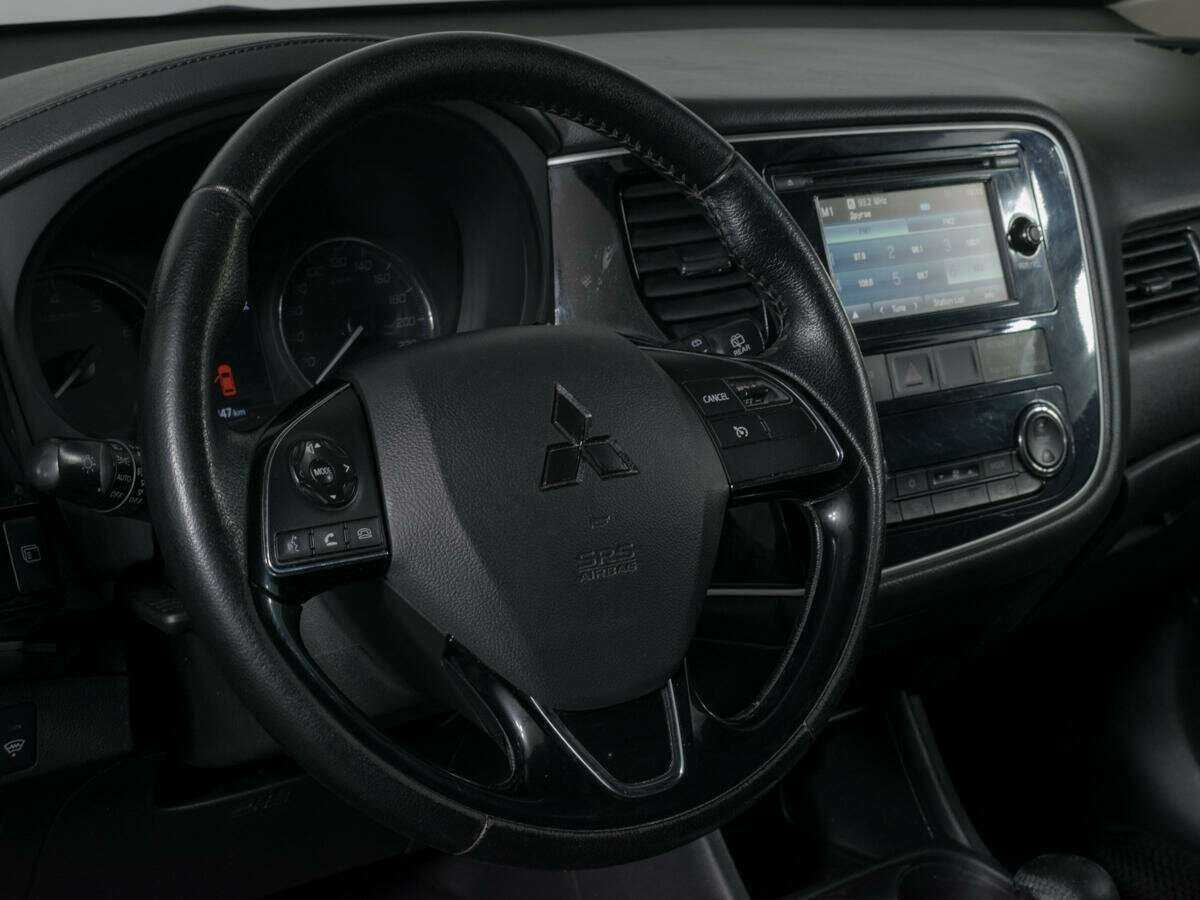 Mitsubishi Outlander б/у, 2016, Вариатор. Фото: #10