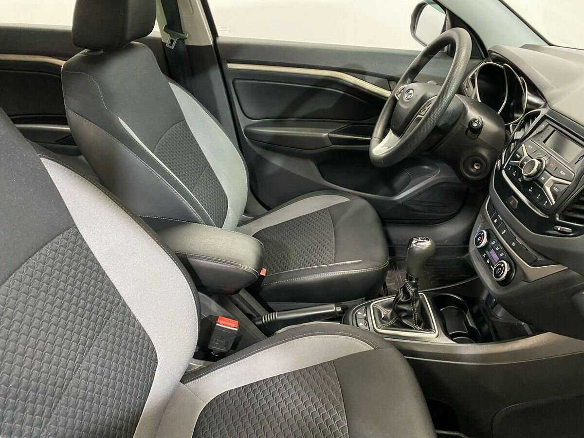 Lada (ВАЗ) Vesta б/у, 2019, Механическая. Фото: #9