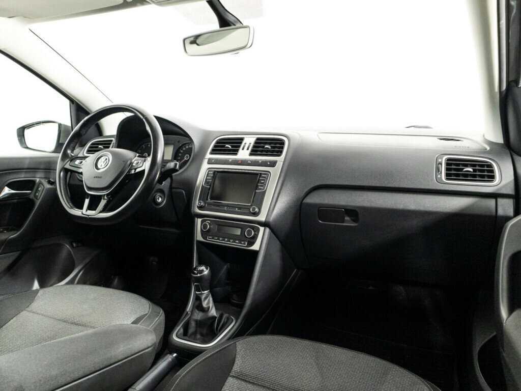 Volkswagen Polo б/у, 2018, Механическая. Фото: #8