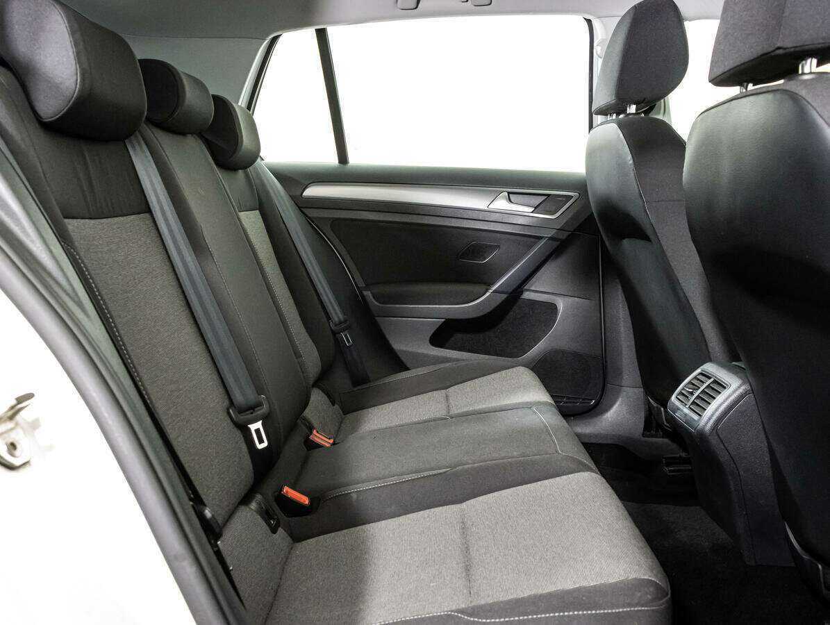 Volkswagen Golf б/у, 2014, Механическая. Фото: #10