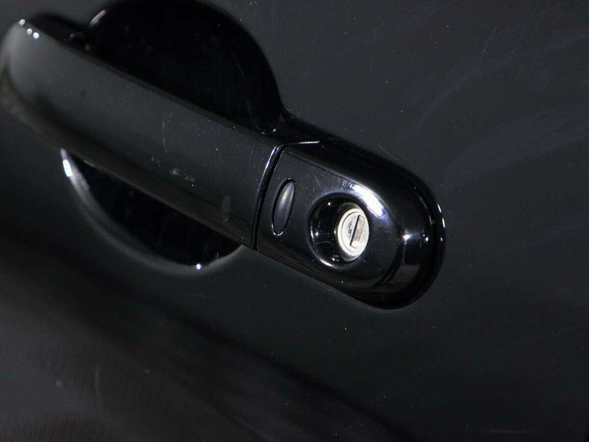 Nissan Tiida б/у, 2012, Автоматическая. Фото: #14