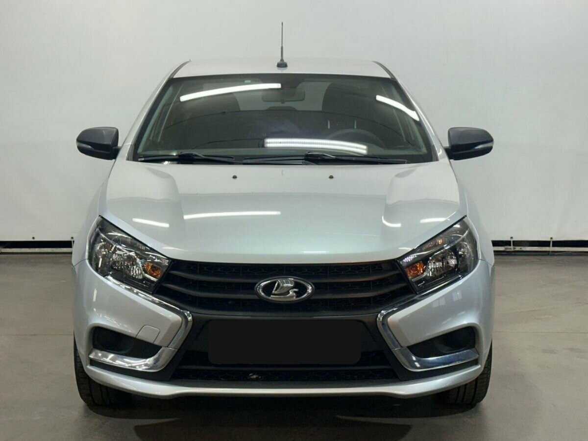 Lada (ВАЗ) Vesta б/у, 2016, Механическая. Фото: #1