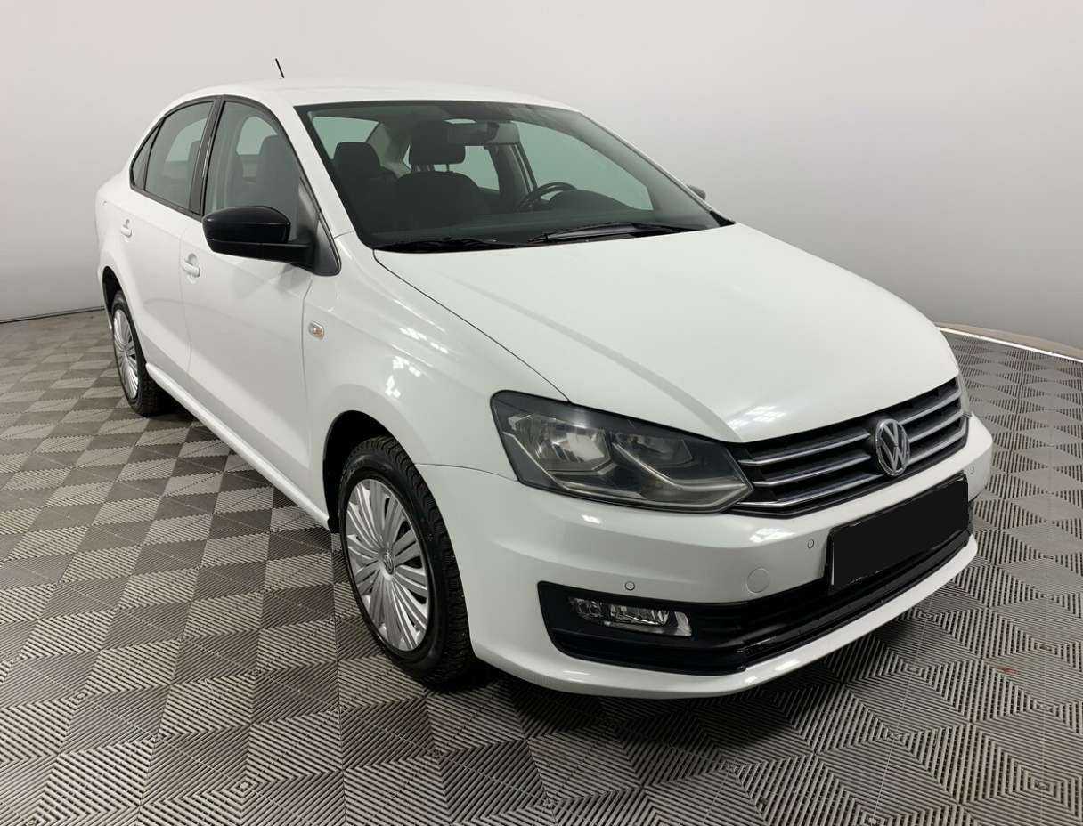Volkswagen Polo б/у, 2020, Автоматическая. Фото: #2
