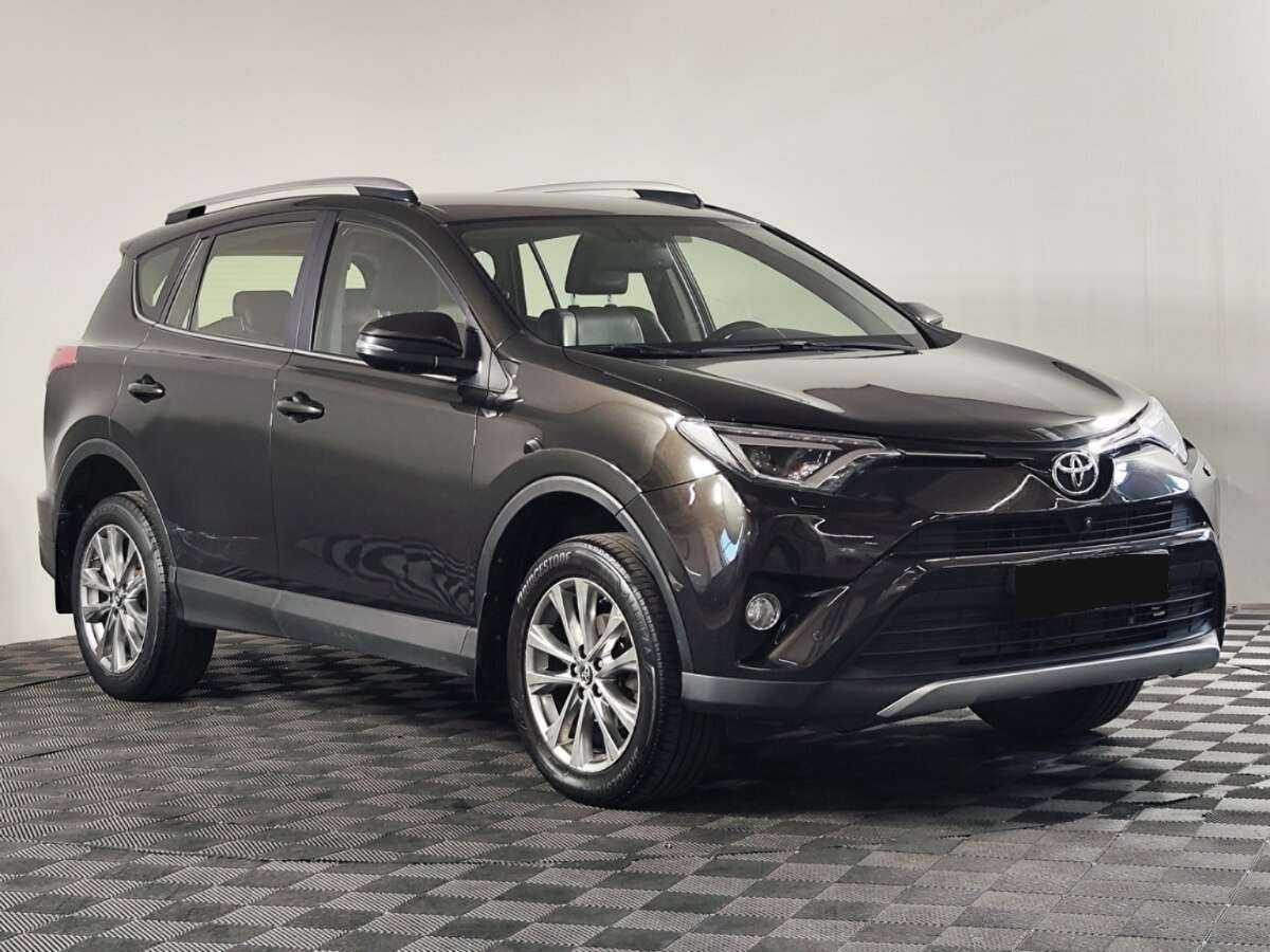 Toyota RAV4 б/у, 2015, Автоматическая. Фото: #1