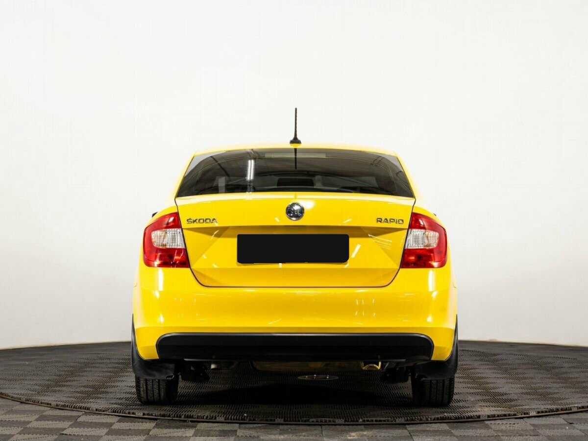Skoda Rapid б/у, 2017, Механическая. Фото: #4