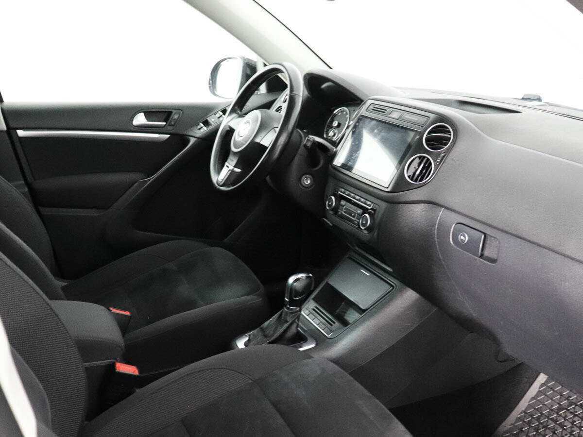 Volkswagen Tiguan б/у, 2012, Автоматическая. Фото: #8