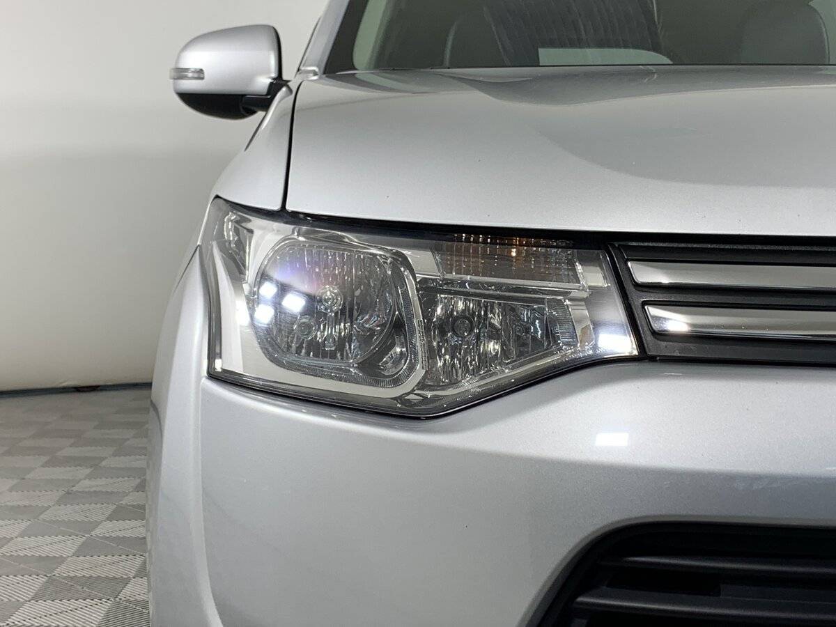 Mitsubishi Outlander б/у, 2013, Вариатор. Фото: #9