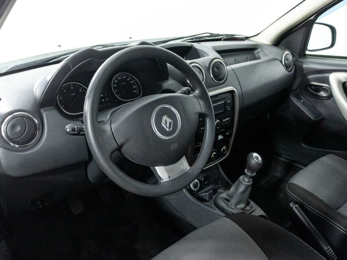 Renault Duster б/у, 2015, Механическая. Фото: #10