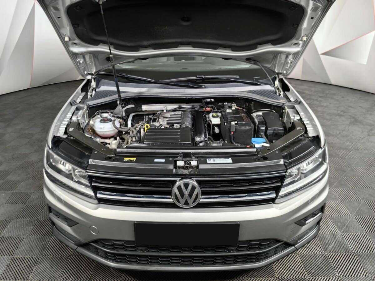 Volkswagen Tiguan б/у, 2020, Механическая. Фото: #10