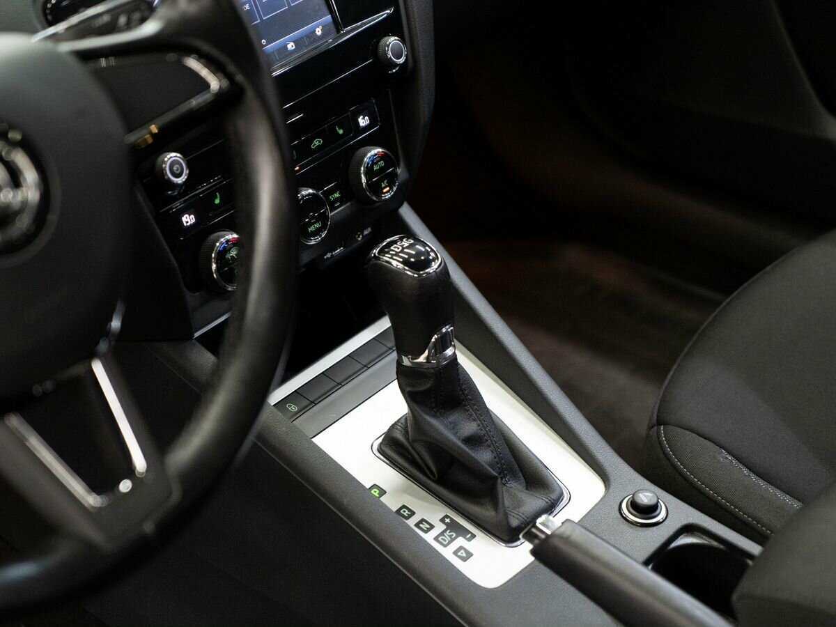 Skoda Octavia б/у, 2017, Роботизированная. Фото: #10