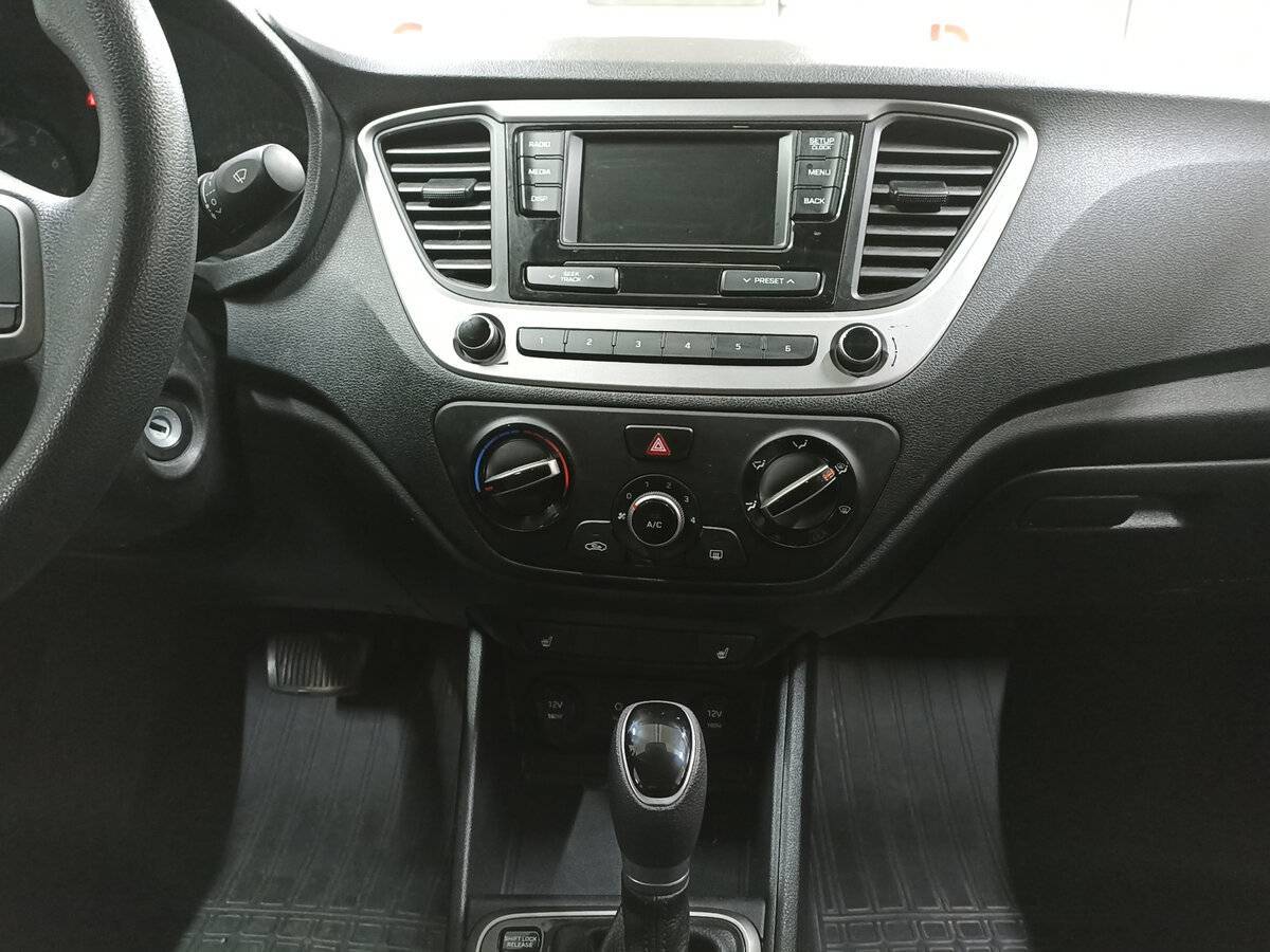 Hyundai Solaris б/у, 2017, Автоматическая. Фото: #14