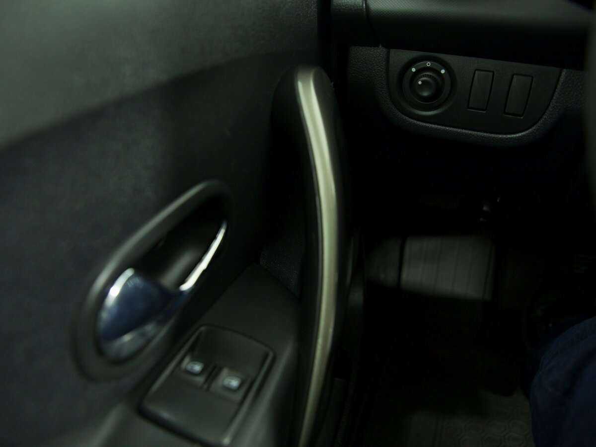 Renault Logan б/у, 2015, Автоматическая. Фото: #14