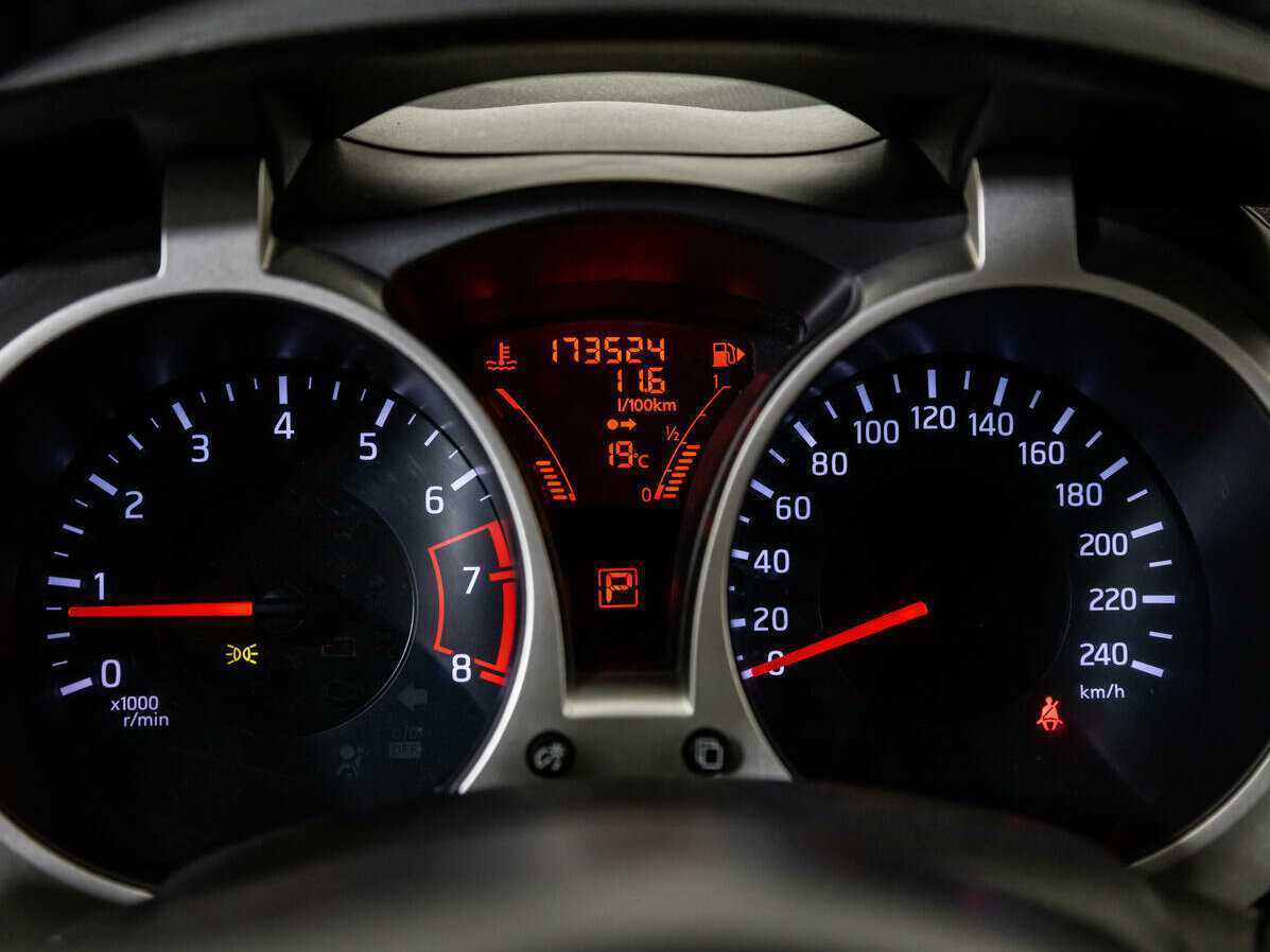 Nissan Juke б/у, 2012, Вариатор. Фото: #11