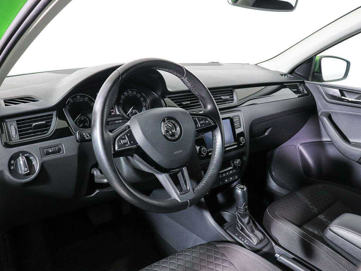 Skoda Rapid б/у, 2017, Автоматическая. Фото: #11