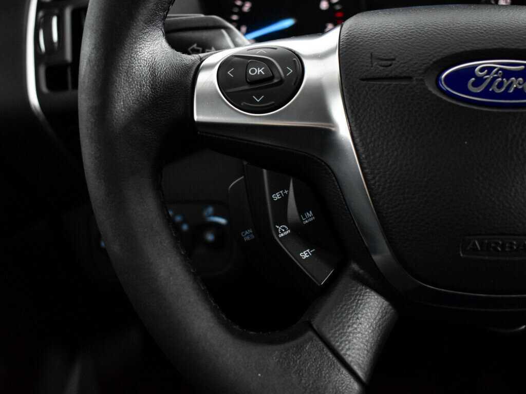 Ford Kuga б/у, 2013, Автоматическая. Фото: #17