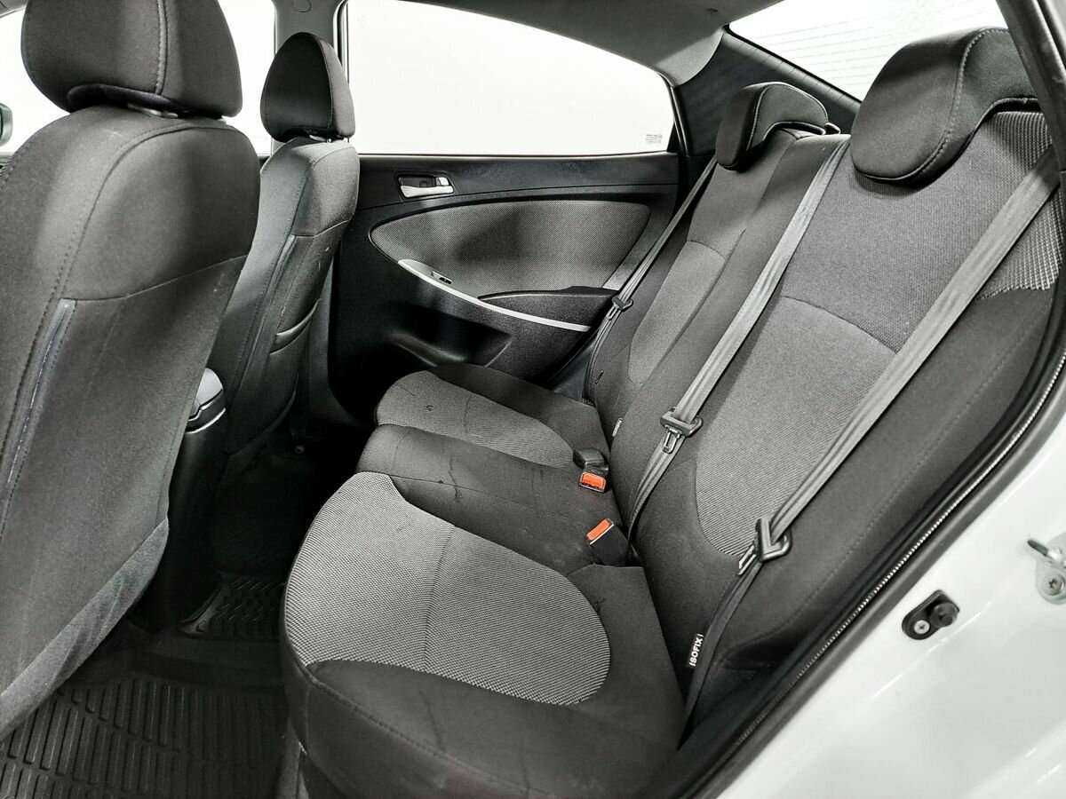 Hyundai Solaris б/у, 2013, Автоматическая. Фото: #9