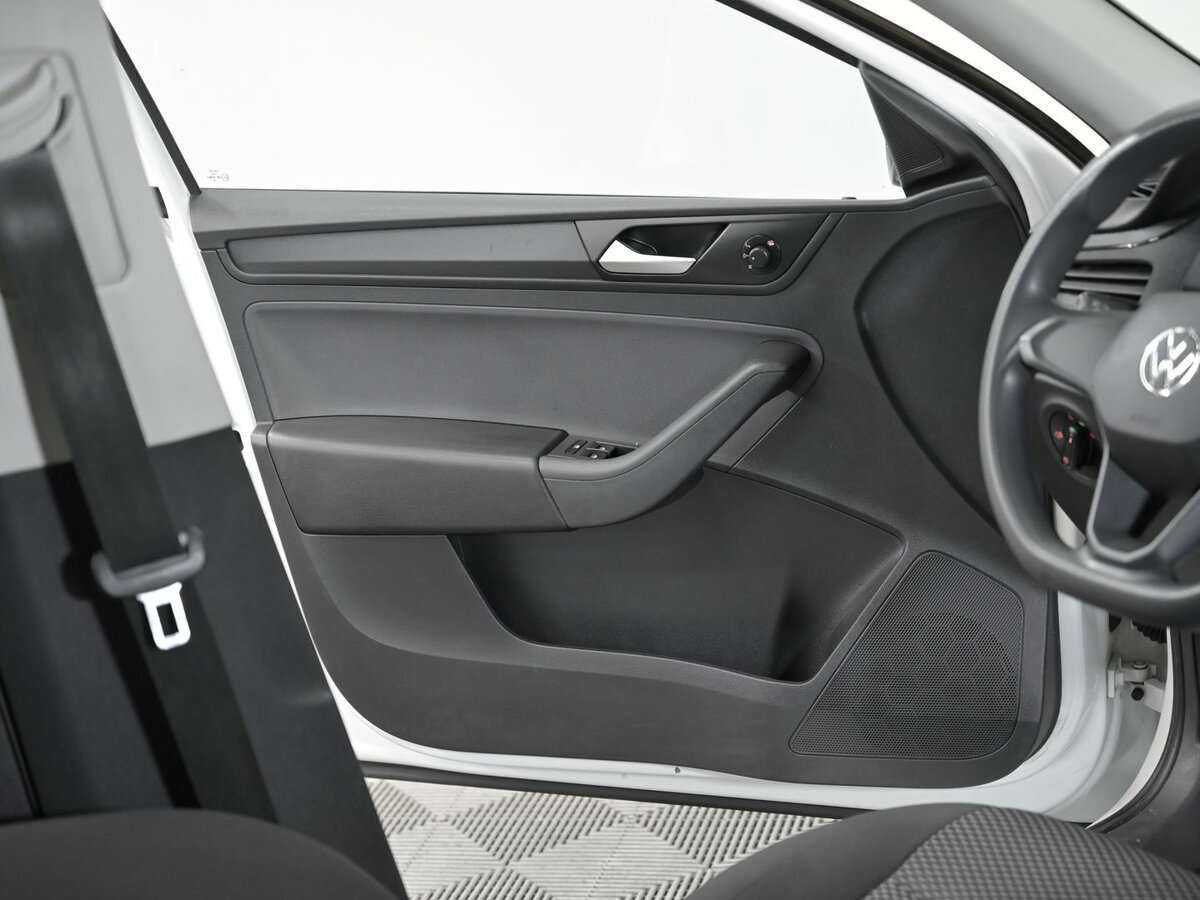 Volkswagen Polo б/у, 2020, Автоматическая. Фото: #7