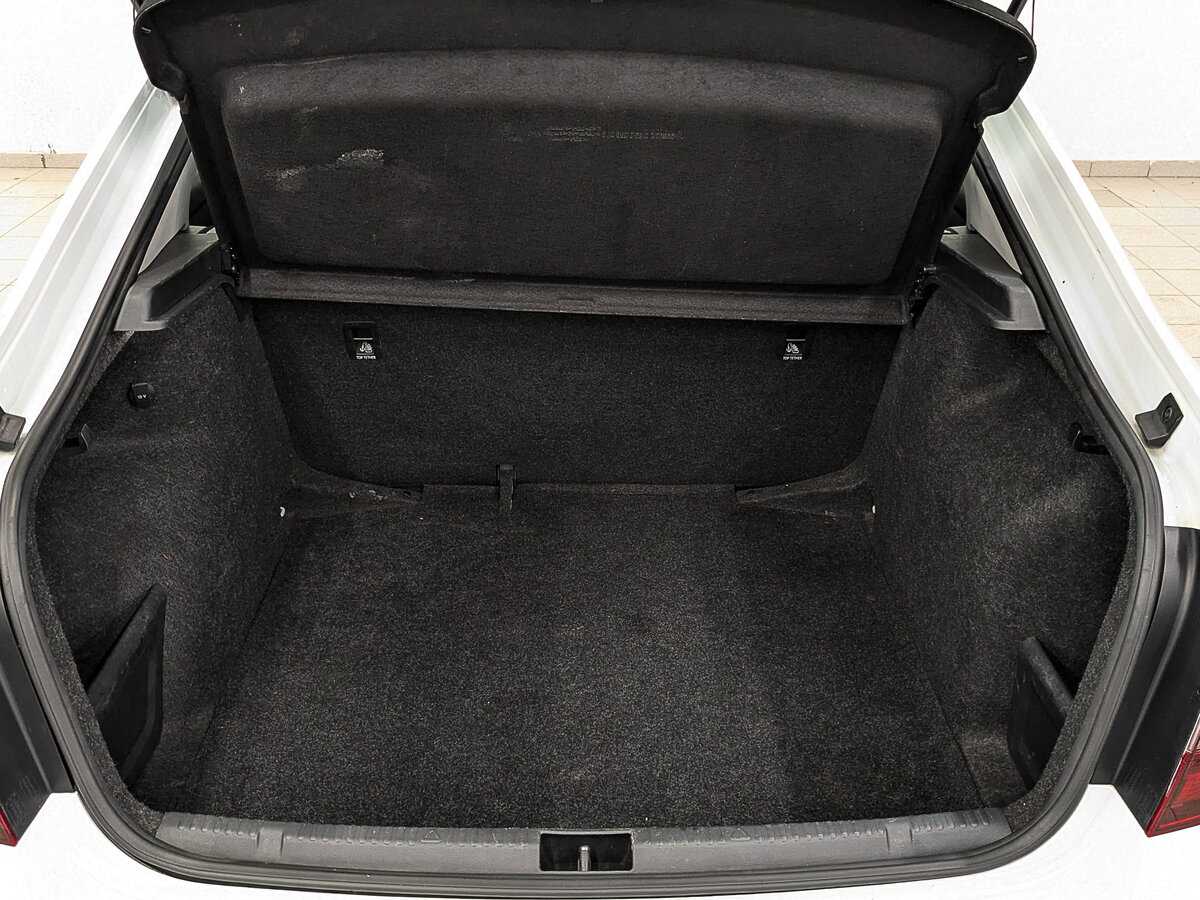 Skoda Rapid б/у, 2017, Механическая. Фото: #9