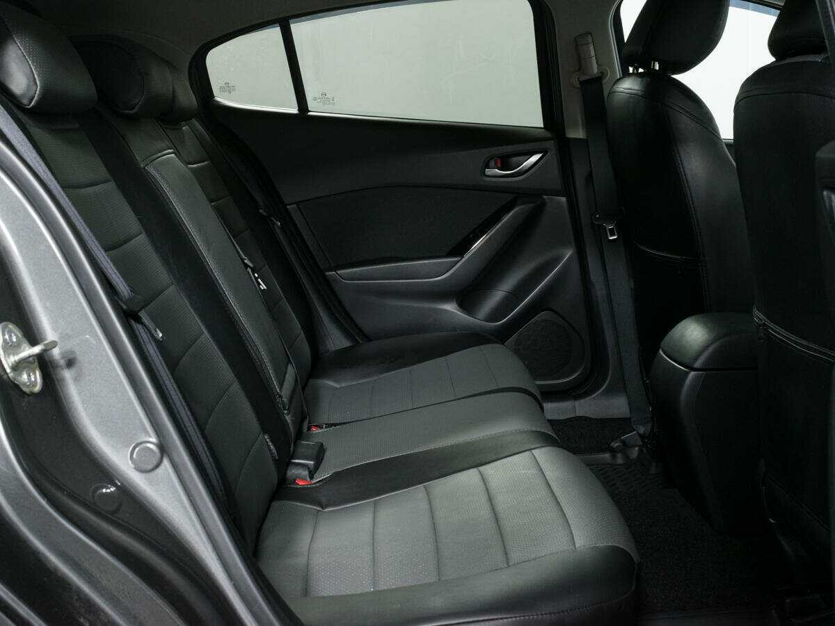 Mazda 3 б/у, 2018, Автоматическая. Фото: #8