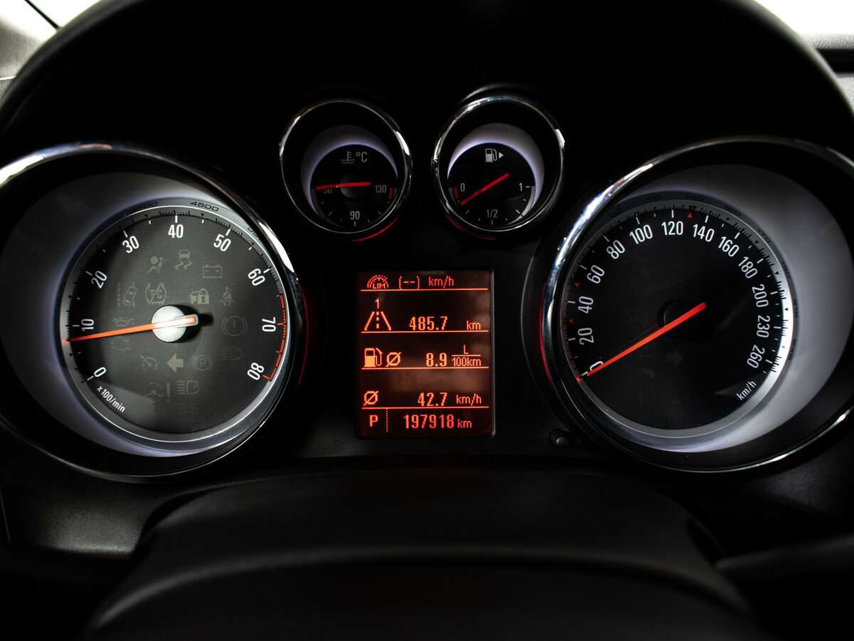 Opel Astra б/у, 2013, Автоматическая. Фото: #9