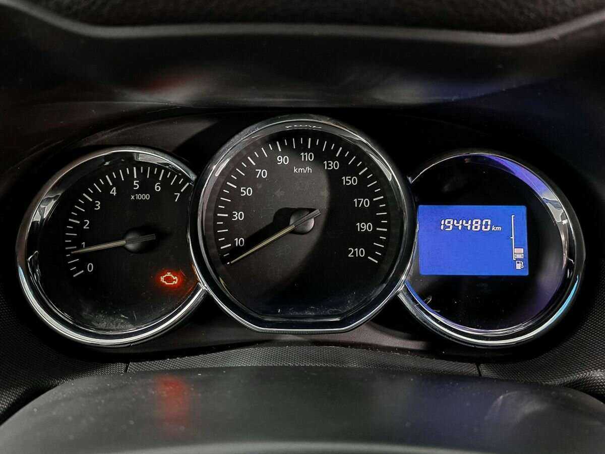 Renault Duster б/у, 2015, Механическая. Фото: #8