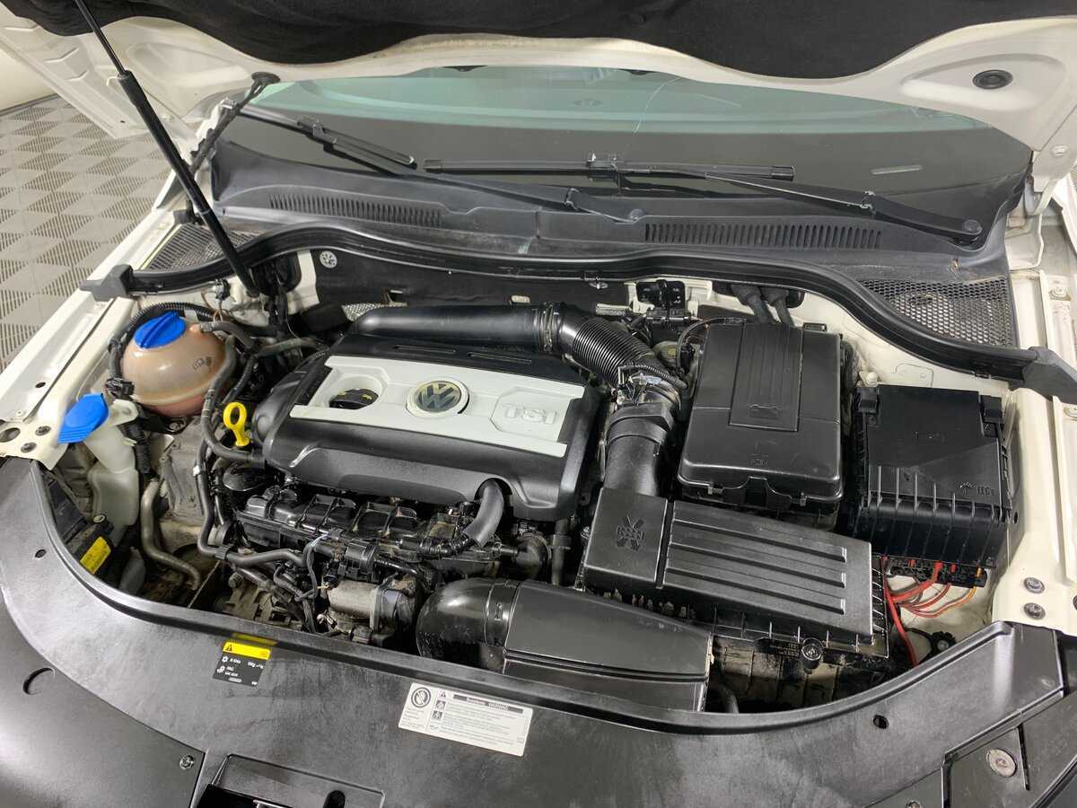 Volkswagen Passat CC б/у, 2013, Роботизированная. Фото: #10