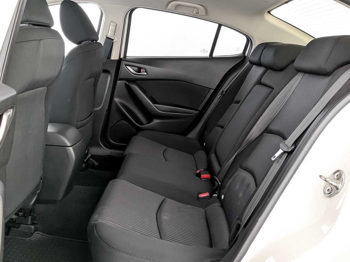 Mazda 3 б/у, 2015, Автоматическая. Фото: #11