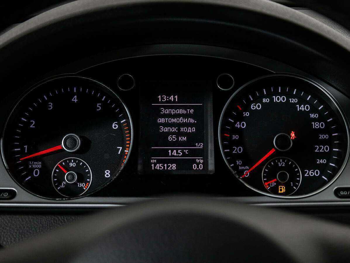 Volkswagen Passat б/у, 2013, Механическая. Фото: #9