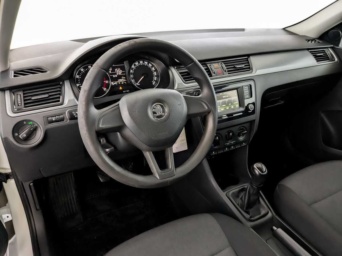 Skoda Rapid б/у, 2017, Механическая. Фото: #15