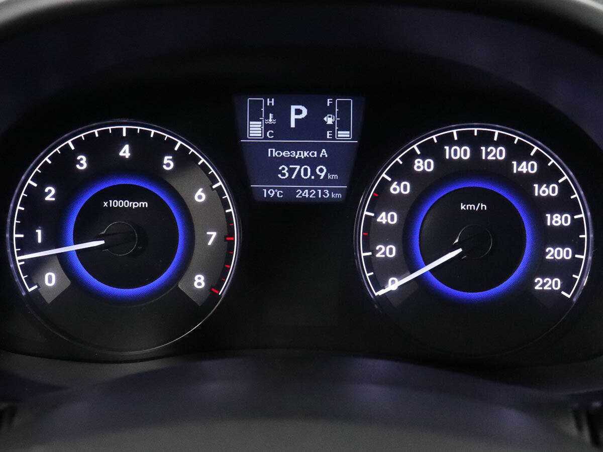 Hyundai Solaris б/у, 2015, Автоматическая. Фото: #11