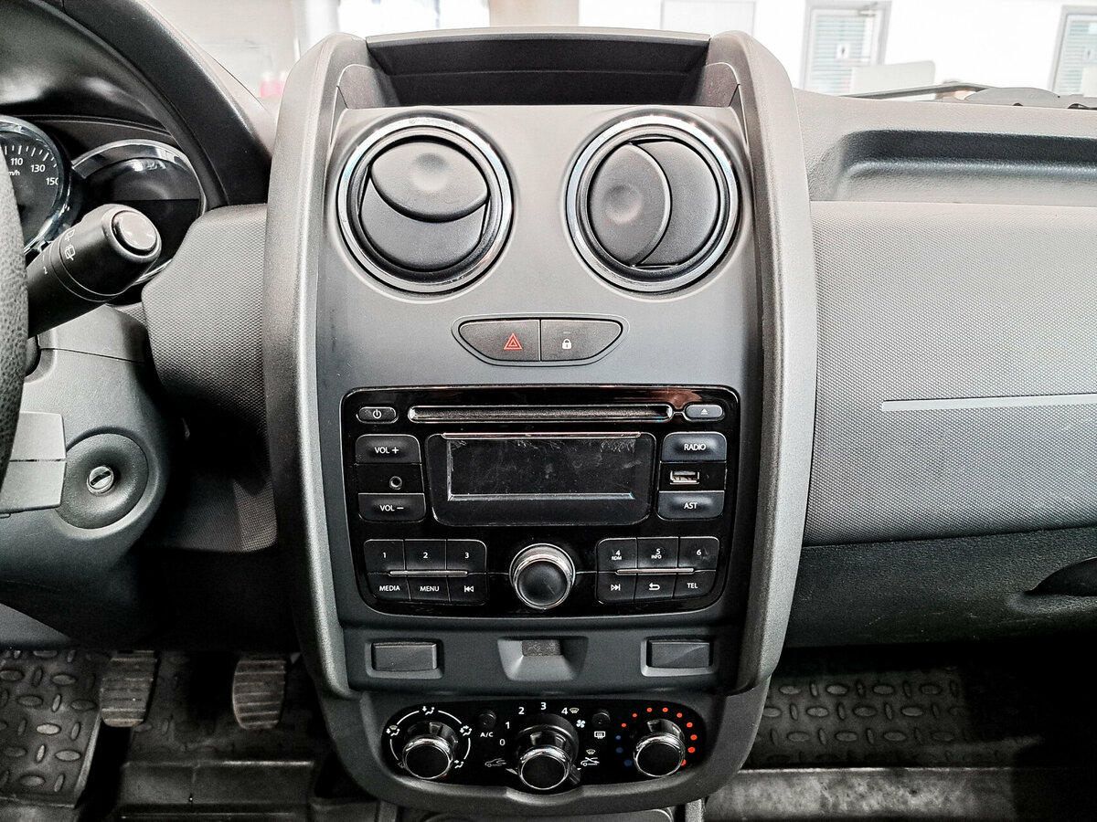 Renault Duster б/у, 2015, Механическая. Фото: #12